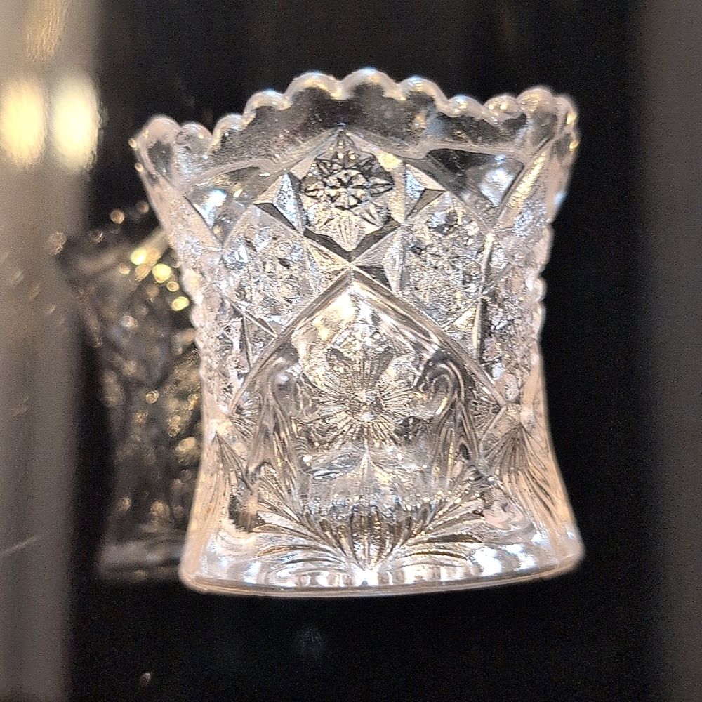 Antique EAPG Indiana Glass Co "Gaelic" hobnail toothpick holder.